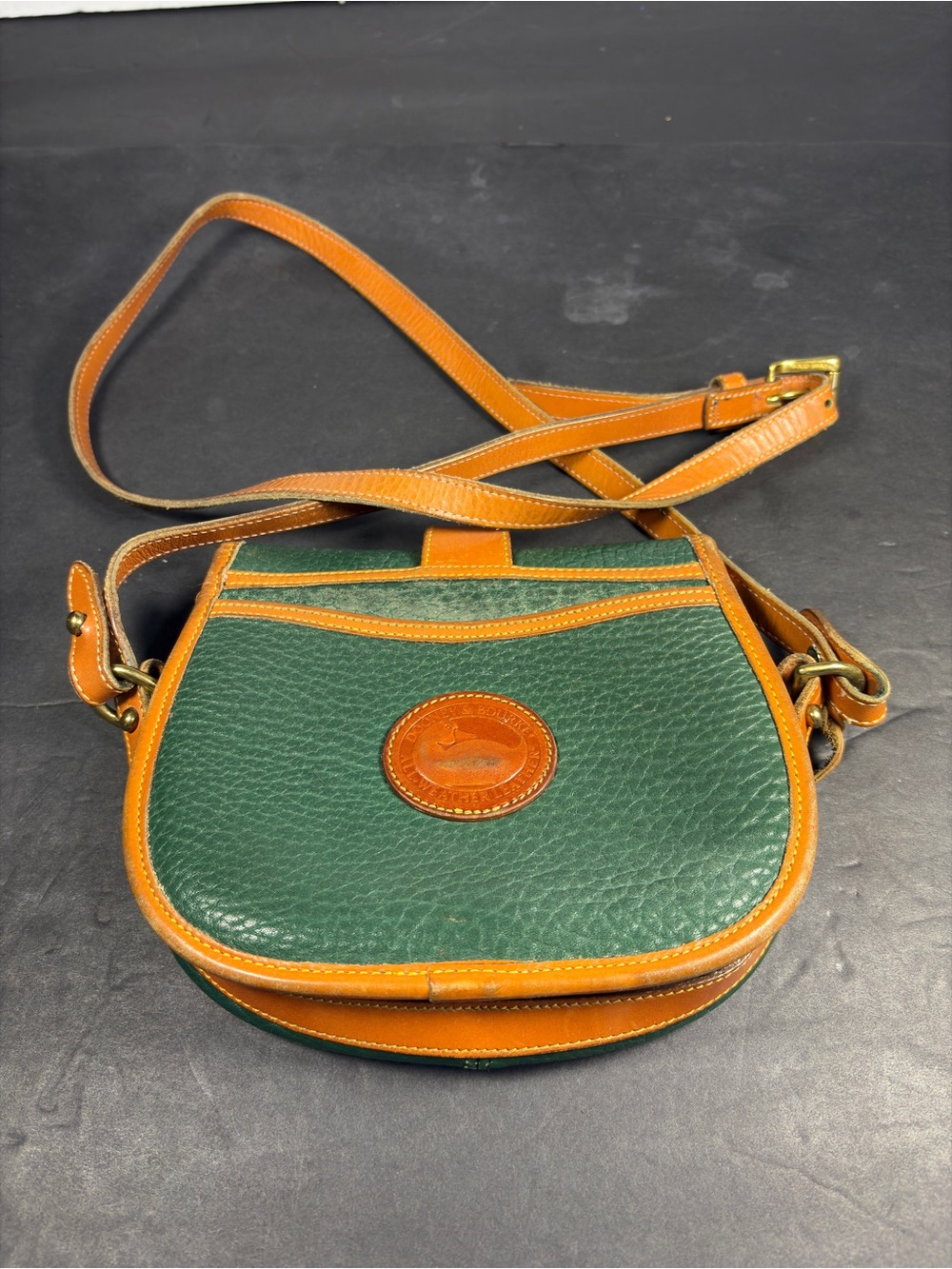 Dooney & Bourke AWL R51 Marble Bag Green Tan Leather Crossbody with Tan Trim - Picture 4 of 13